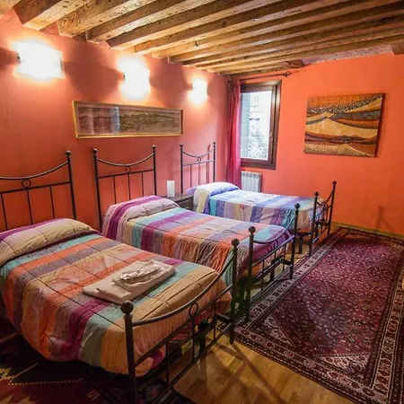 Apartman Between The Channels, In San Marco *
